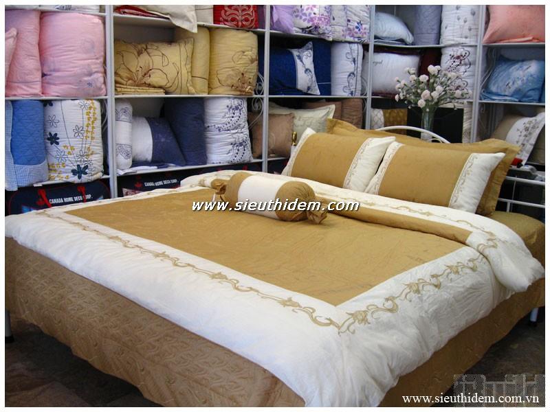 Bộ chăn ga gối Hoa quỳnh kem vàng