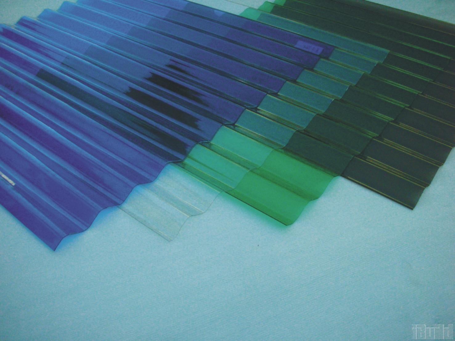 Tấm Polycarbonate có sóng