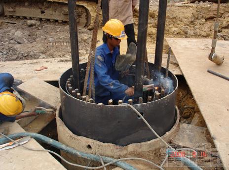 Cọc nhồi SR5