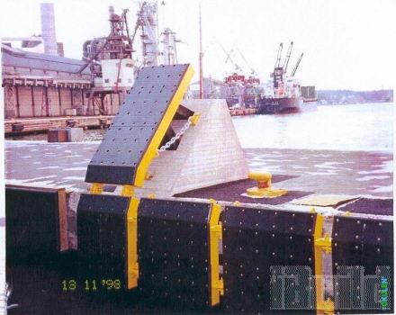 Tấm chắn nhựa UHMW-PE (UHMW-PE FENDERS)
