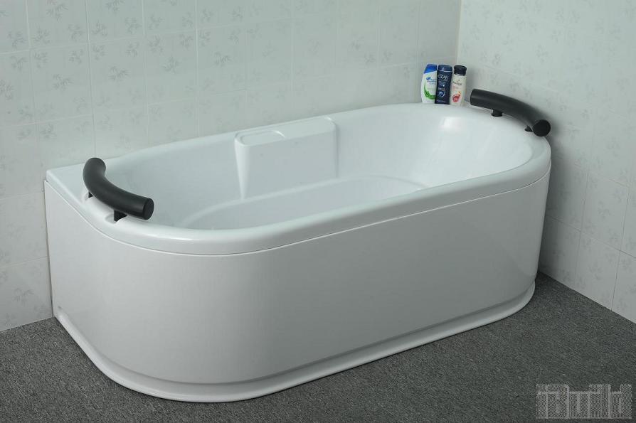 Bồn tắm yếm 3 mặt MB 180S