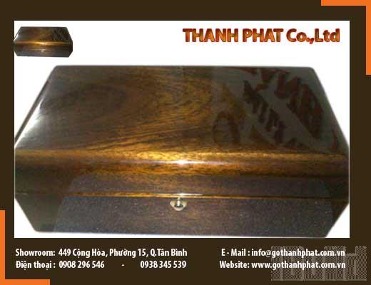 NHẬN GIA CÔNG HỘP ĐỰNG TRÀ, ĐỰNG RƯỢU (WINE BOX), ĐIỆN THOẠI …. BẰNG GỖ CAO CẤP