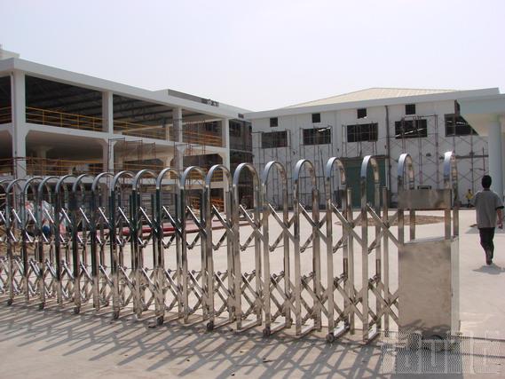 Cổng xếp inox 304