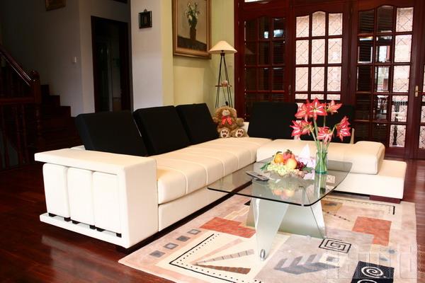 Sofa góc da thật nhập khẩu trực tiếp từ Italia do Elegante Sofa thiết kế - sản xuất